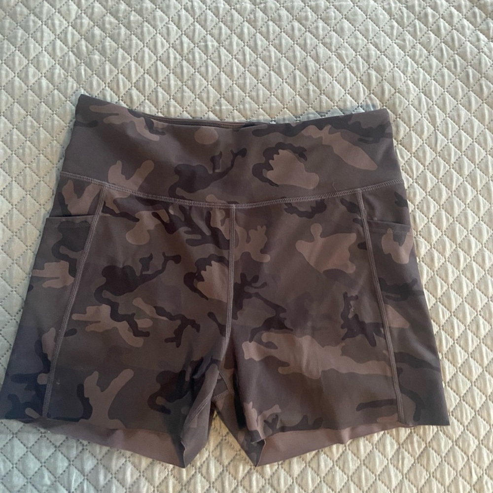 Zyia shorts